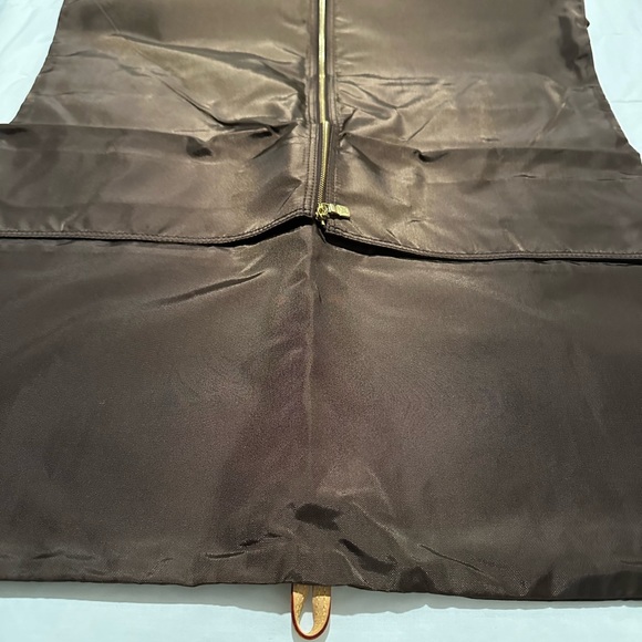 Louis Vuitton garment cover bag. Never used as such very clean inside and out. - Picture 12 of 13